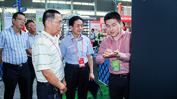 ʡֲվվL(zhng)վL(zhng)һ (tng)ȡx(chng)O(jin)y(c)A(y)ƽ_(ti)Ԕ(x)B