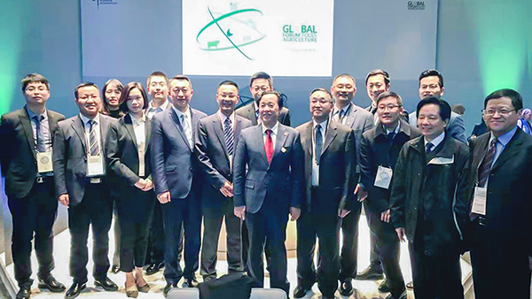 托普云農(nóng)董事長(zhǎng)陳渝陽(yáng)隨屈冬玉副部長(zhǎng)率團(tuán)出訪(fǎng)德國(guó)